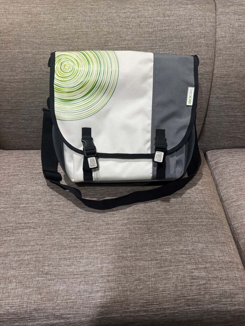 Official Microsoft Xbox 360 Messenger System Travel Bag Special Edition